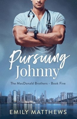 Emily Matthews - Pursuing Johnny, Häftad