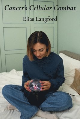bokomslag Cancer's Cellular Combat