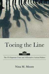 bokomslag Toeing the Line