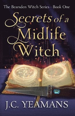 bokomslag Secrets of a Midlife Witch