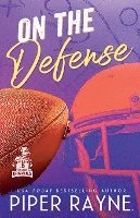 bokomslag On the Defense (Large Print)