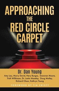 bokomslag Approaching the Red Circle Carpet