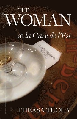 Woman at la Gare de l'Est